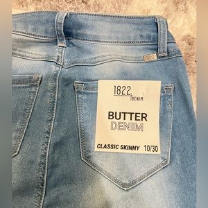 1822 DEMIN BUTTER MID-RISE SKINNY IN WYNTER MOJAVE
